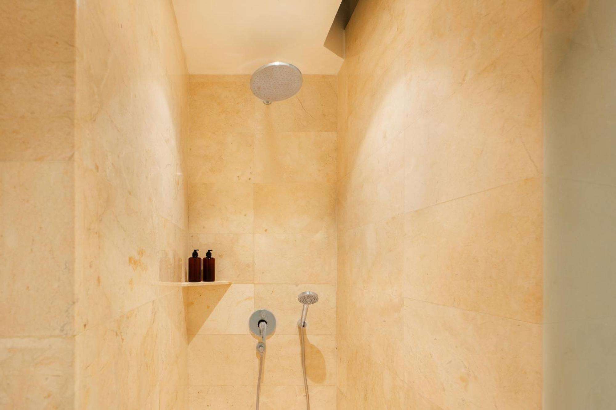 Kuta Angel Hotel Екстер'єр фото