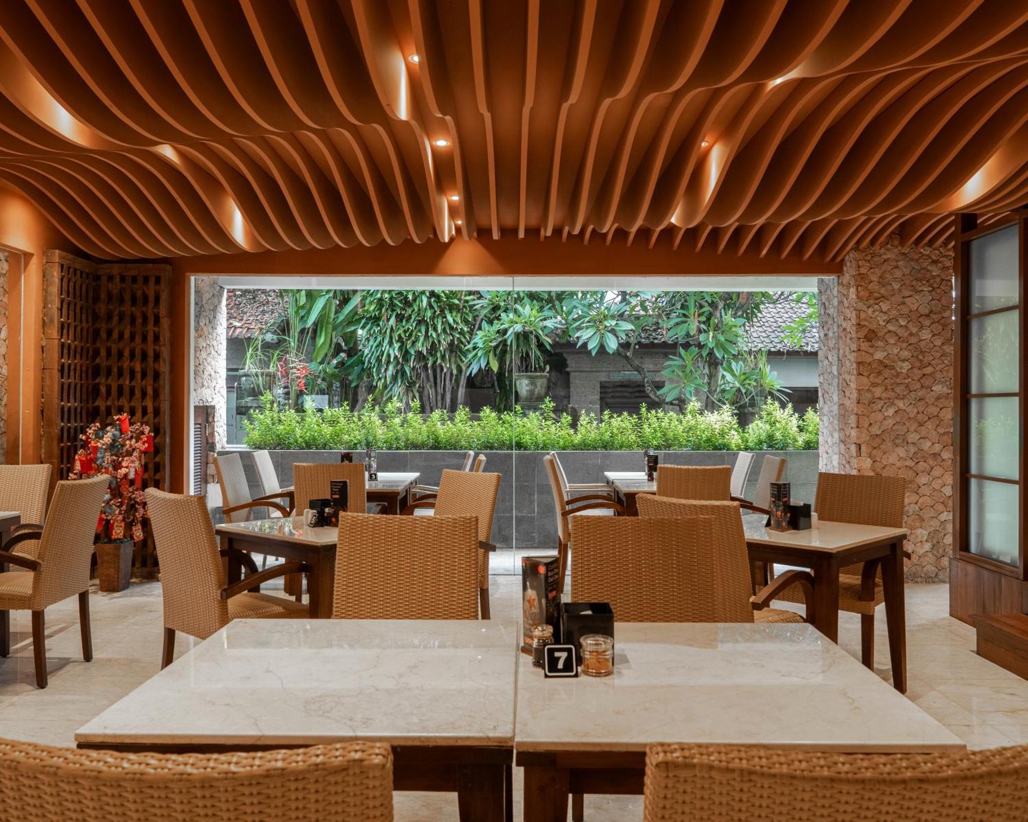 Kuta Angel Hotel Екстер'єр фото