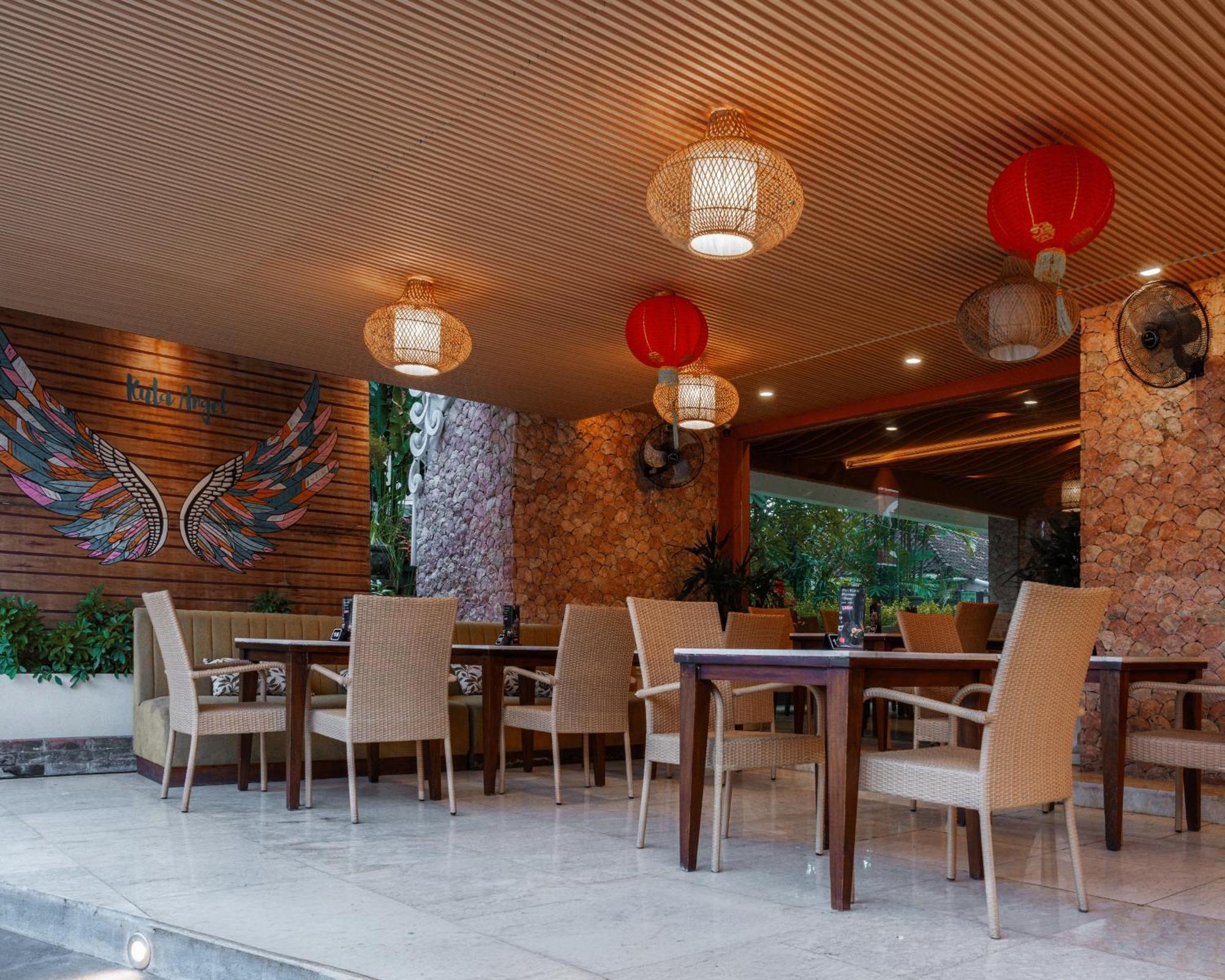 Kuta Angel Hotel Екстер'єр фото